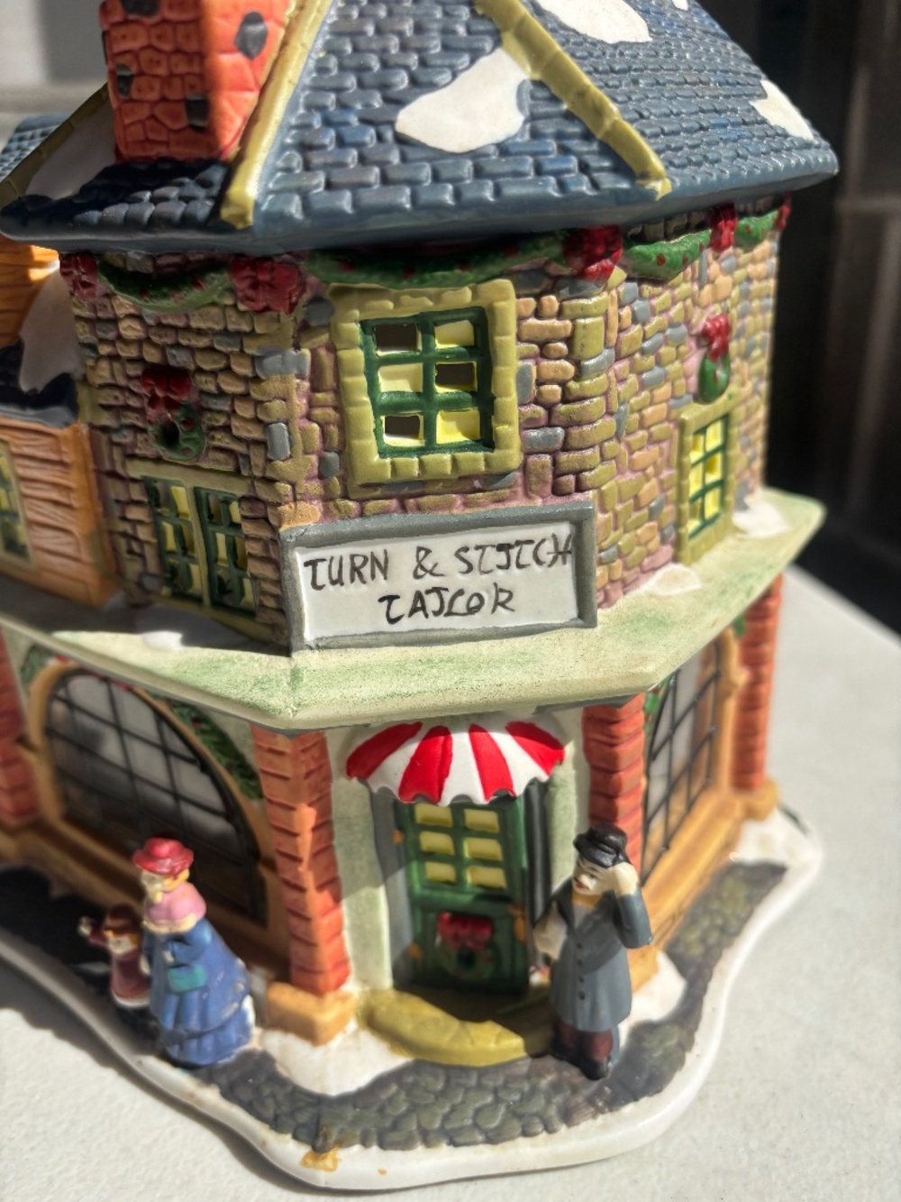 2000 Santa's Workbench Collection Turn and Stitch Tailor Christmas Village